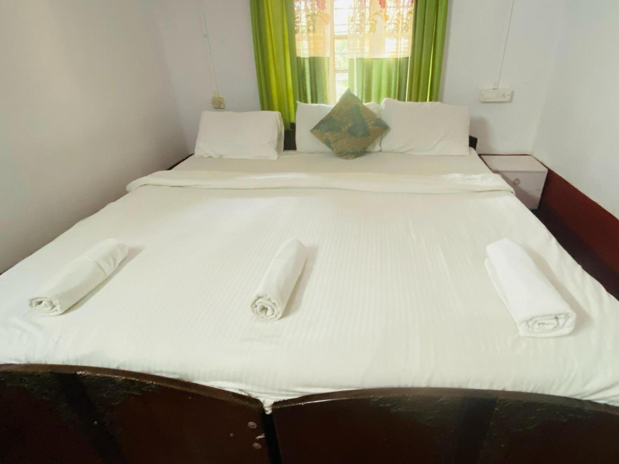Coorg Daffodil Guesthouse มาดิเครี ภายนอก รูปภาพ
