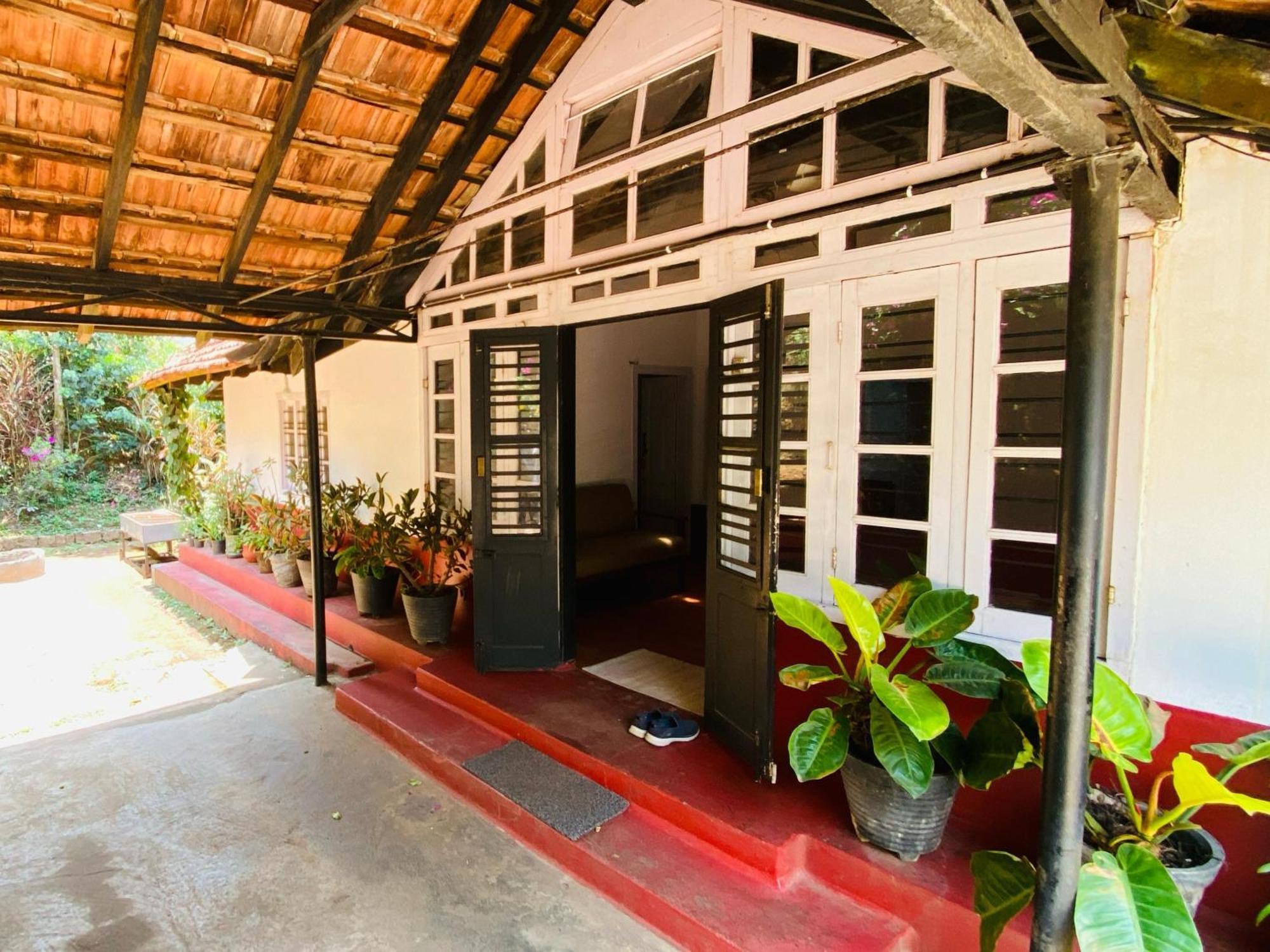 Coorg Daffodil Guesthouse มาดิเครี ภายนอก รูปภาพ