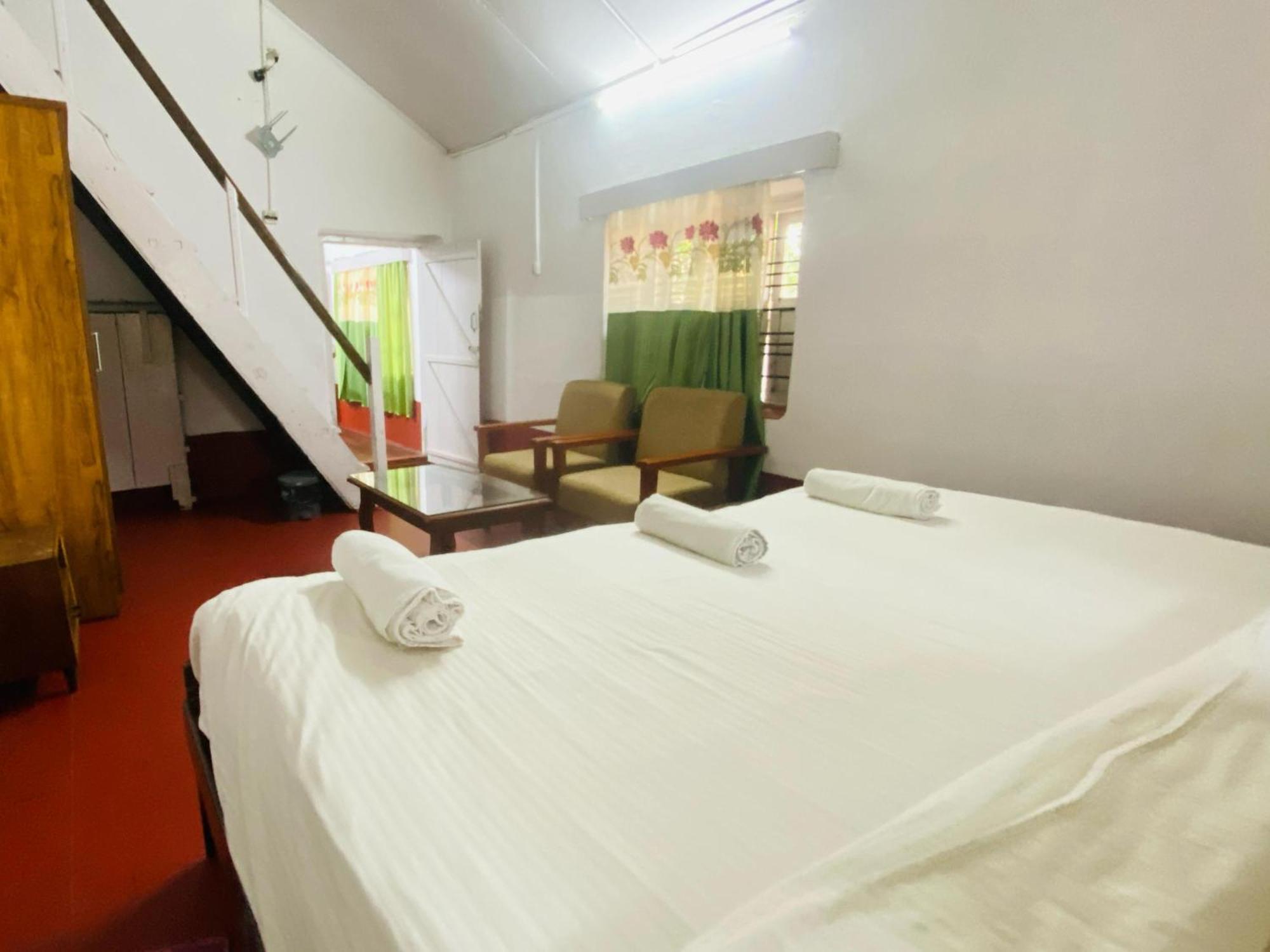 Coorg Daffodil Guesthouse มาดิเครี ภายนอก รูปภาพ